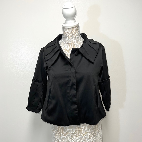 Black Jacket Half Sleeve - Picture 1 of 4